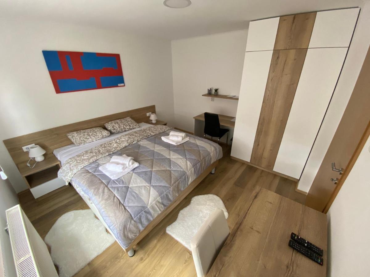 Apartman Edita Virovitica Exteriör bild